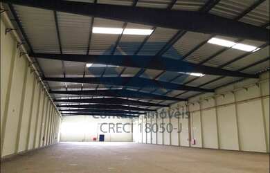 Imagem: O depósito para alugar possui 5 Vagas na garagem e 3333m²