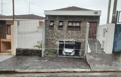 Imagem: A casa possui 2 Dormitórios, 2 Banheiros, 239m² de Área e