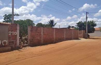 Imagem: O terreno possui 1.307m² de Área e está localizado em São