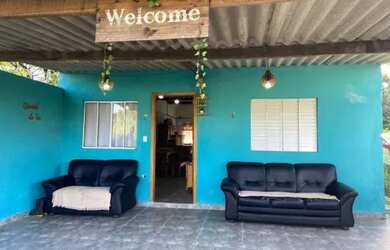 Imagem: A casa possui 2 Dormitórios, 2 Banheiros, 1 Vaga na garagem