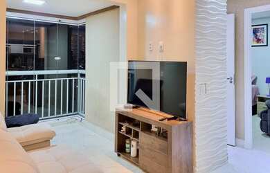 Imagem: O apartamento possui 2 Dormitórios, 1 Banheiro, 1 Vaga na garagem