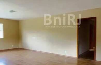 Imagem: A casa em condomínio possui 3 Dormitórios, 2 Banheiros, 1