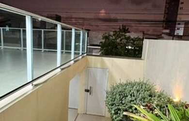 Imagem 2: Casa na Farolandia. 223m² de Área, 2 Vagas na garageme4 Dormitórios