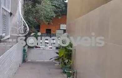 Imagem: A casa à venda possui 3 Dormitórios, 1 Banheiro, 1 Vaga na