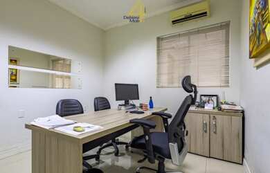 Imagem 13: Sala comercial em frente ao fórum de Tubarão com duas frentes