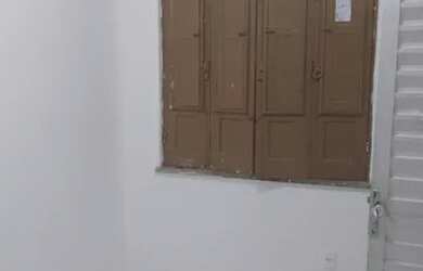 Imagem: O apartamento possui 2 Dormitórios, 1 Banheiro, 70m² de Área