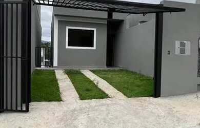 Imagem: A casa possui 2 Dormitórios, 3 Banheiros, 2 Vagas na garagem