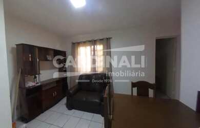 Imagem 2: Apartamento com ótima localização, térreo e mobiliado