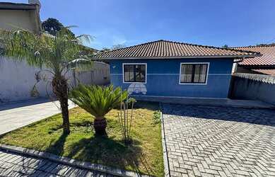 Imagem: A casa possui 3 Dormitórios, 2 Banheiros e 565m² de Área