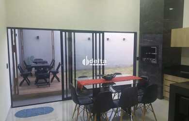 Imagem 2: Casa disponível para venda no bairro Jardim Holanda em Uberlândia MG