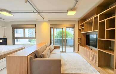 Imagem: O studio possui 1 Dormitório, 2 Banheiros, 1 Vaga na garagem