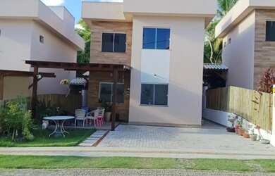 Imagem: A casa em condomínio possui 4 Dormitórios, 4 Banheiros, 4