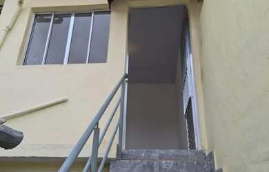 Imagem: A casa possui 1 Dormitório, 1 Banheiro, 30m² de Área e está