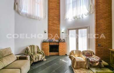 Imagem: A casa em condomínio possui 3 Dormitórios, 4 Banheiros, 4