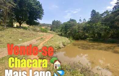 Imagem 2: H35 Vendo Chácara em Nazaré Paulista com Lago no fundo