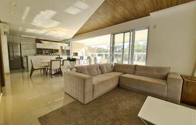 Imagem: O apartamento possui 3 Dormitórios, 1 Banheiro, 2 Vagas na