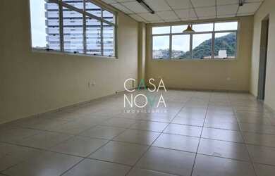 Imagem: O depósito possui 1 Vaga na garagem e 56m² de Área e está