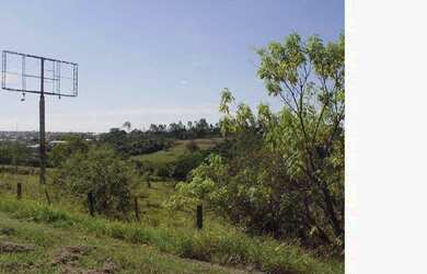 Imagem 5: Lote/Terreno para venda possui 4513 metros quadrados em Jardim Alpino...