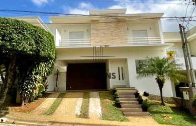 Imagem: A casa em condomínio possui 3 Dormitórios, 4 Banheiros, 4