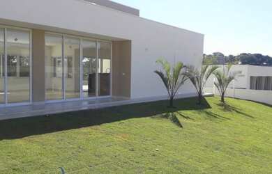 Imagem: A casa em condomínio possui 3 Dormitórios, 5 Banheiros, 5