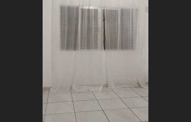 Imagem: A kitnet possui 1 Dormitório, 1 Banheiro, 1 Vaga na garagem