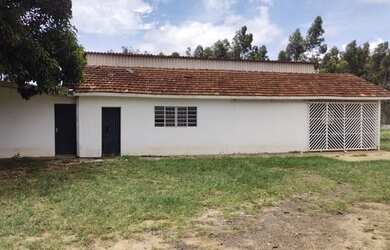 Imagem 11: Fazenda em Gália. Varandae32m² de Área