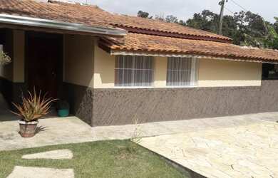 Imagem: A chácara possui 793m² de Área e está localizado em Pedra