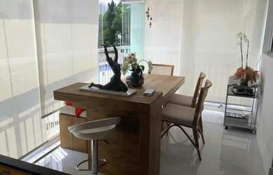 Imagem: O apartamento possui 3 Dormitórios, 2 Banheiros, 2 Vagas na