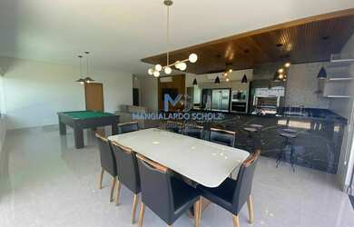 Imagem 6: Casa Alto Padrão. Piscina, Churrasqueira, 236m² de Áreae1 Vaga na garagem