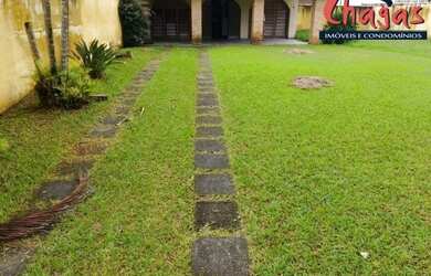 Imagem: A casa possui 2 Dormitórios, 2 Banheiros, 5 Vagas na garagem