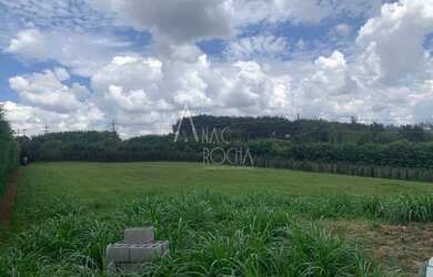 Imagem: O terreno possui 2.800m² de Área e está localizado em Bragança