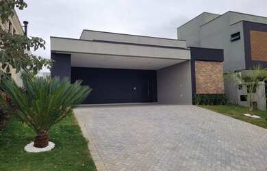 Imagem: A casa em condomínio possui 3 Dormitórios, 5 Banheiros, 4