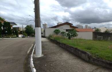 Imagem 14: Terreno de esquina condomínio para venda possui 570 metros quadrados