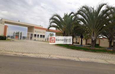 Imagem: O terreno à venda possui 800m² de Área e está localizado