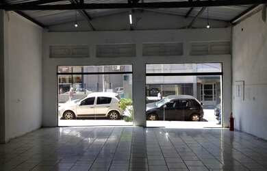 Imagem: O depósito possui 450m² de Área e está localizado em Centro