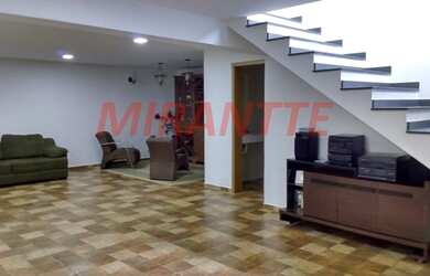 Imagem 7: Linda casa em CENTRO. Piscina, Churrasqueira, Guarda roupaeLareira