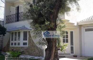 Imagem: A casa em condomínio possui 5 Dormitórios, 4 Banheiros, 5