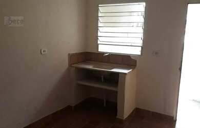 Imagem: A casa possui 1 Dormitório, 1 Banheiro e 30m² de Área e está