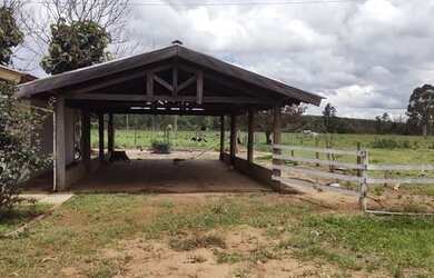 Imagem 5: Fazenda em Gália. Varandae32m² de Área