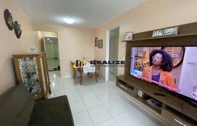 Imagem: O apartamento possui 2 Dormitórios, 1 Banheiro, 2 Vagas na