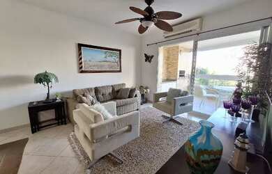 Imagem: O apartamento possui 3 Dormitórios, 1 Banheiro, 2 Vagas na