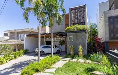 Imagem: A casa em condomínio possui 3 Dormitórios, 2 Banheiros, 4