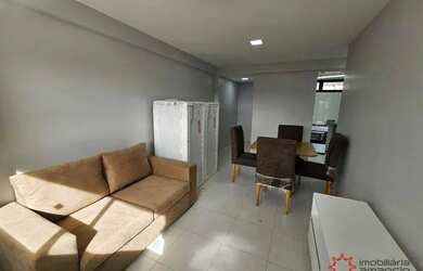 Imagem: O apartamento possui 1 Dormitório, 1 Banheiro, 1 Vaga na garagem