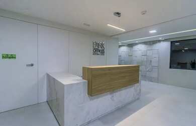 Imagem 11: Sala com 4 Dormitorio s localizado a no bairro Menino Deus em Porto Alegre...