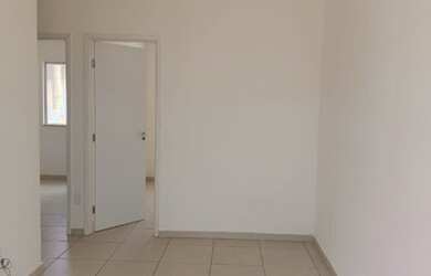 Imagem: A casa em condomínio para alugar possui 2 Dormitórios, 1 Banheiro