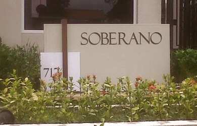 Imagem: O apartamento possui 3 Dormitórios, 1 Banheiro, 3 Vagas na