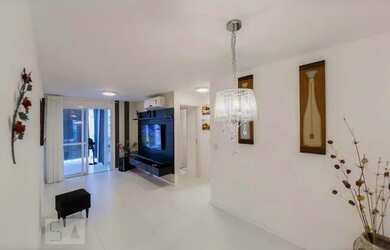 Imagem: O apartamento possui 2 Dormitórios, 2 Banheiros, 1 Vaga na