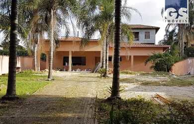 Imagem: A casa em condomínio possui 4 Dormitórios, 5 Banheiros, 4