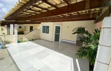 Imagem: A casa em condomínio possui 2 Dormitórios, 1 Banheiro, 2 Vagas