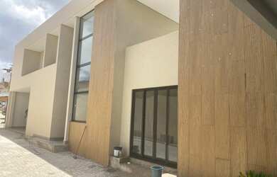 Imagem: A casa em condomínio possui 3 Dormitórios, 4 Banheiros e